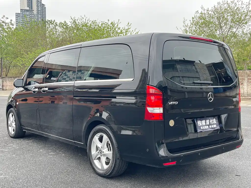 MERCEDES-BENZ VITO