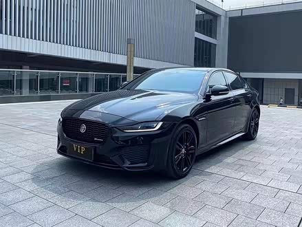 捷豹XEL 2021款 2.0T 250PS 曜黑运动版