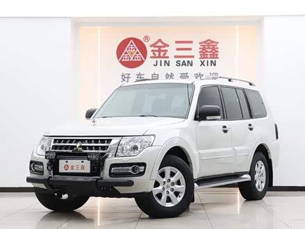 帕杰罗(进口)V93 2020款 3.0L 中东版