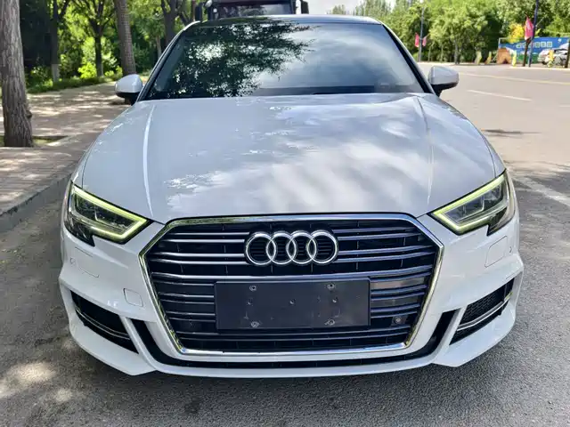 AUDI  A3 2019
