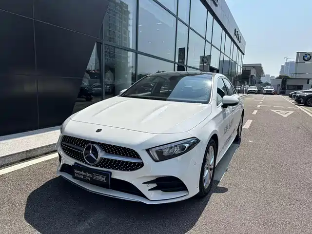 MERCEDES-BENZ A CLASS 2022