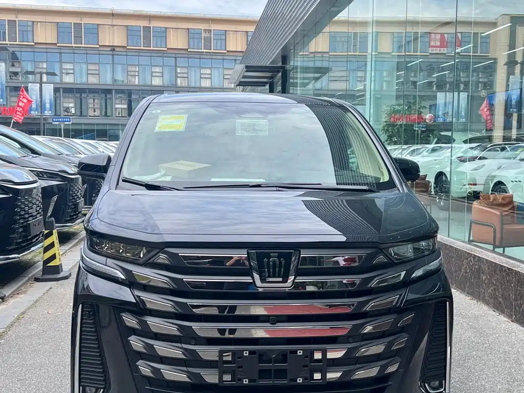 Toyota Vellfire 0