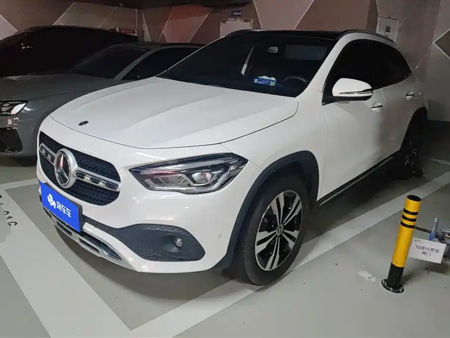 Mercedes-Benz GLA 2020 г. GLA 200 29200 km 2021