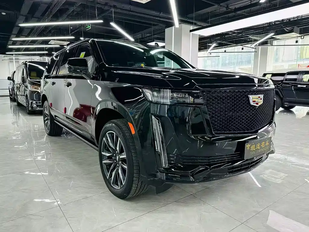 Cadillac Escalade 2024 6.2L AT
