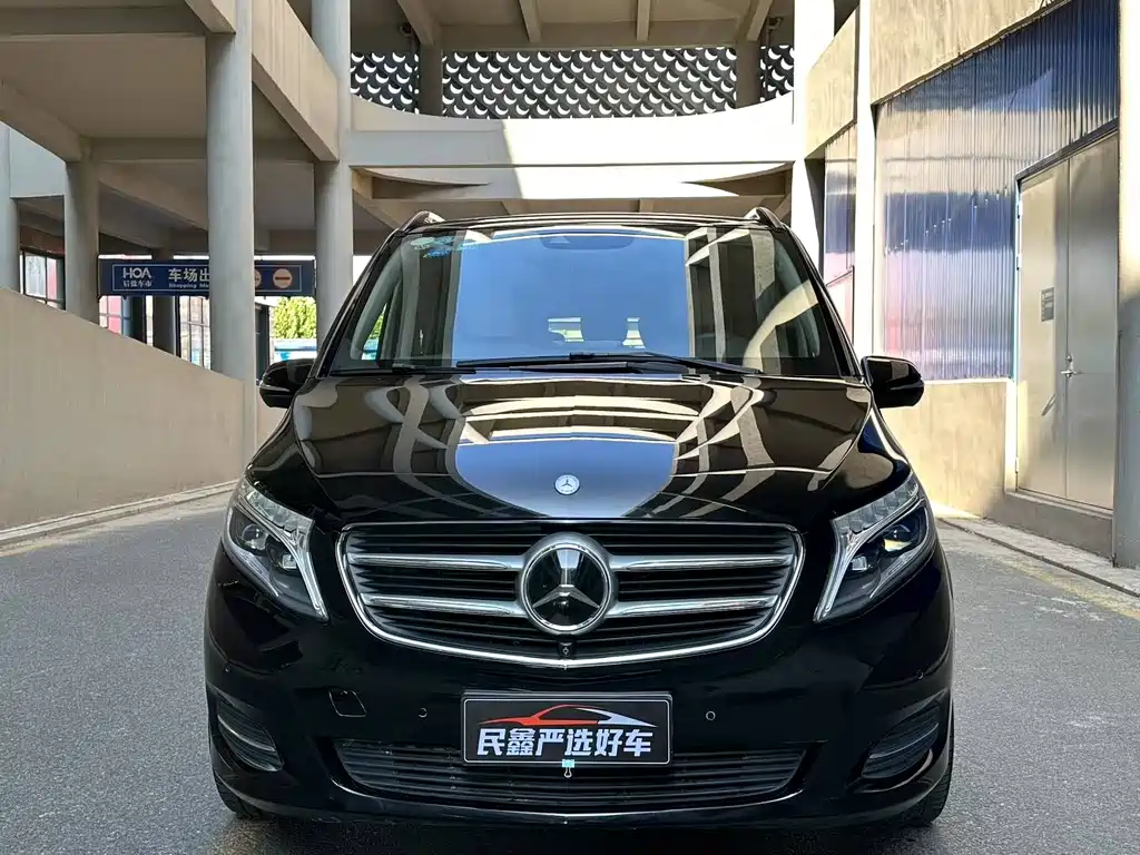 MERCEDES-BENZ V CLASS