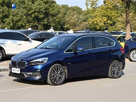 宝马2系旅行车 2018款 220i 豪华套装