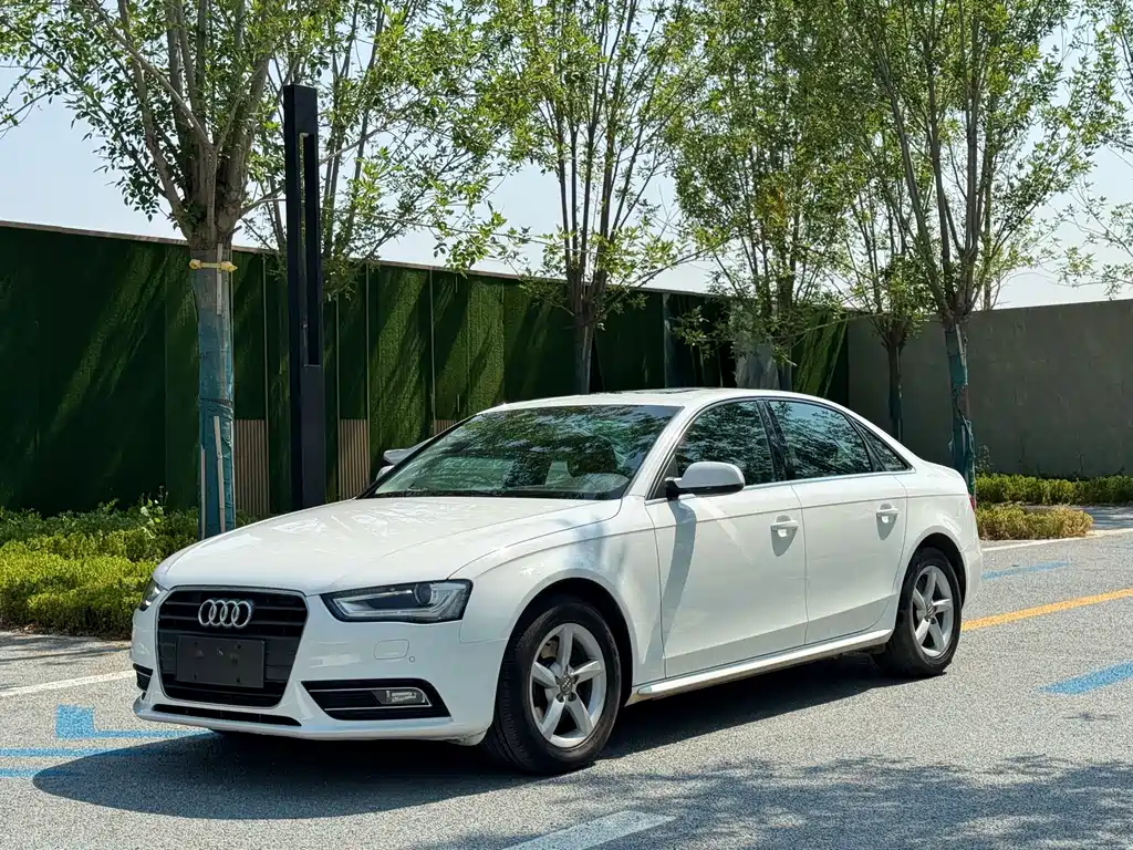 Audi A4L 2014