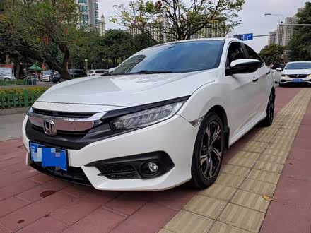 思域 2016款 220TURBO CVT尊贵版