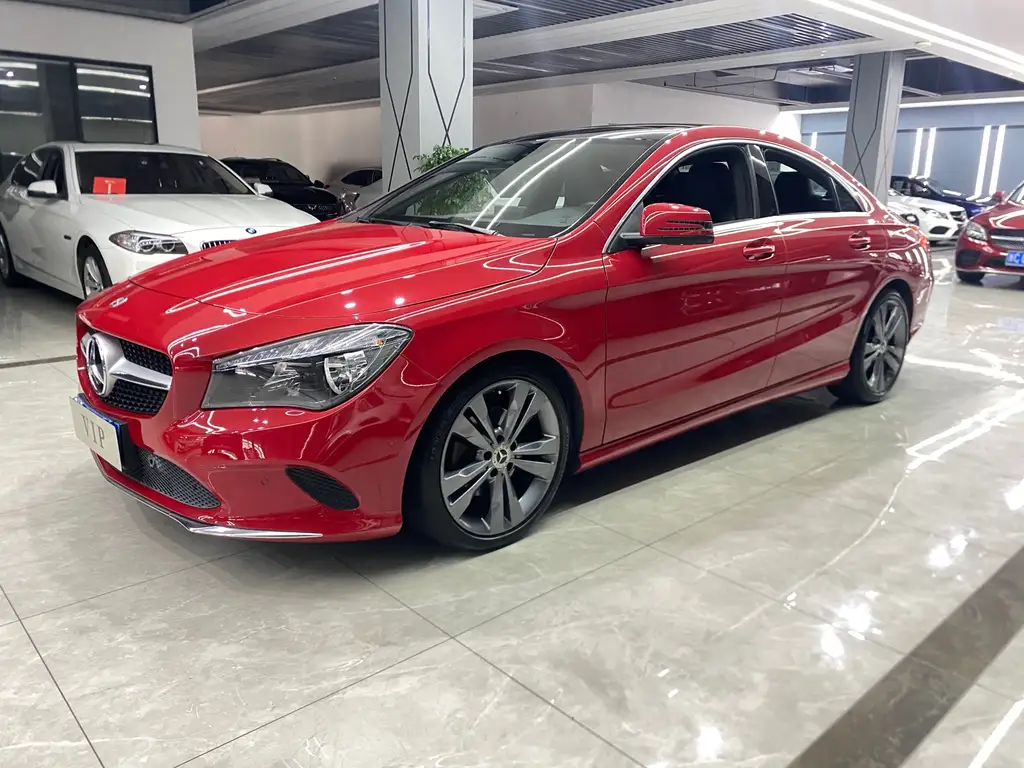 MERCEDES-BENZ  CLA
