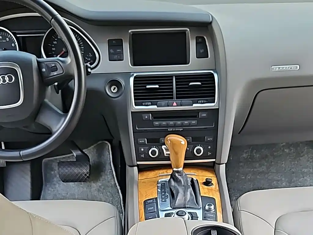 Audi Q7 2007 4.2 FSI quattro Luxury