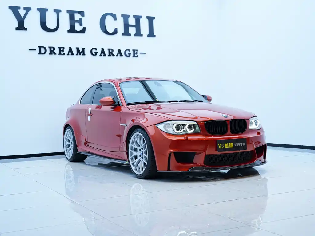 BMW 1 M 2011 1M Coupe