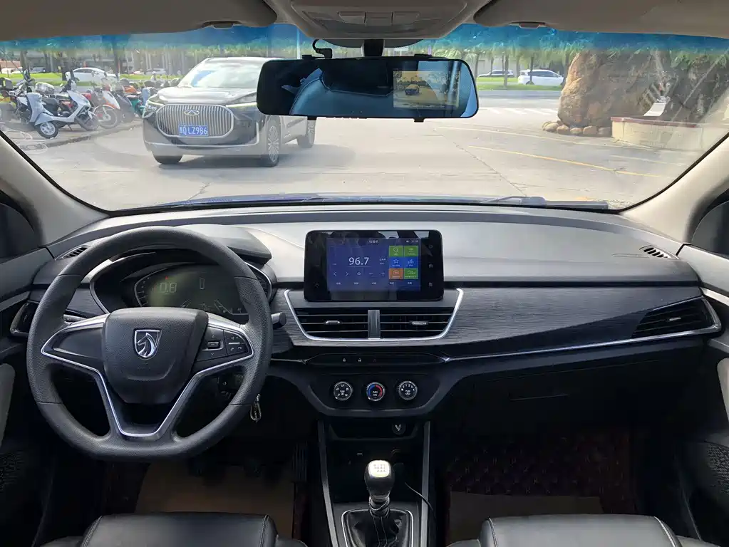 BAOJUN 360