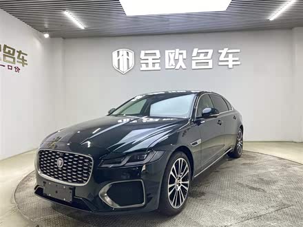 捷豹XFL 2022款 XFL 2.0T P250 两驱尊享豪华版