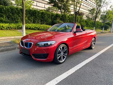 宝马2系 2018款 220i 敞篷轿跑车 运动设计套装