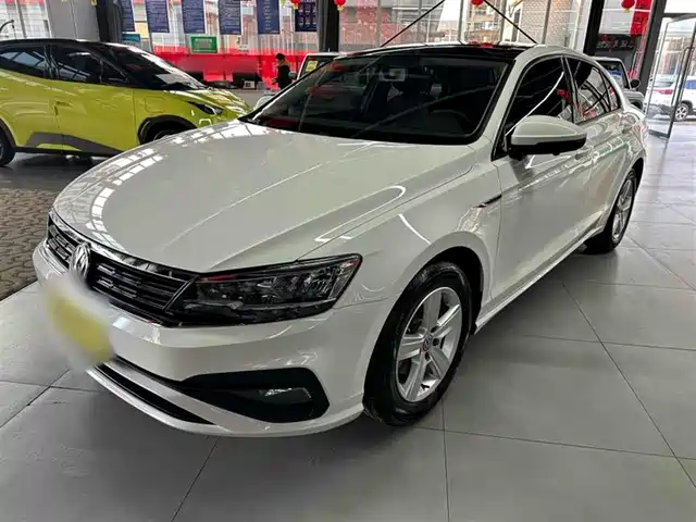 VOLKSWAGEN LINGDU 2022