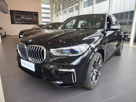 宝马X5 2022款 xDrive 40Li 尊享型M运动套装