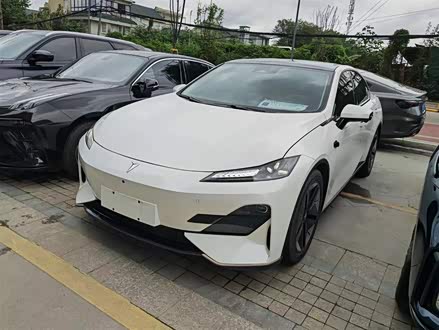 深蓝SL03 2022款 1.5L 1200增程版