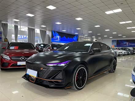 长安UNI-V 2022款 1.5T 运动版