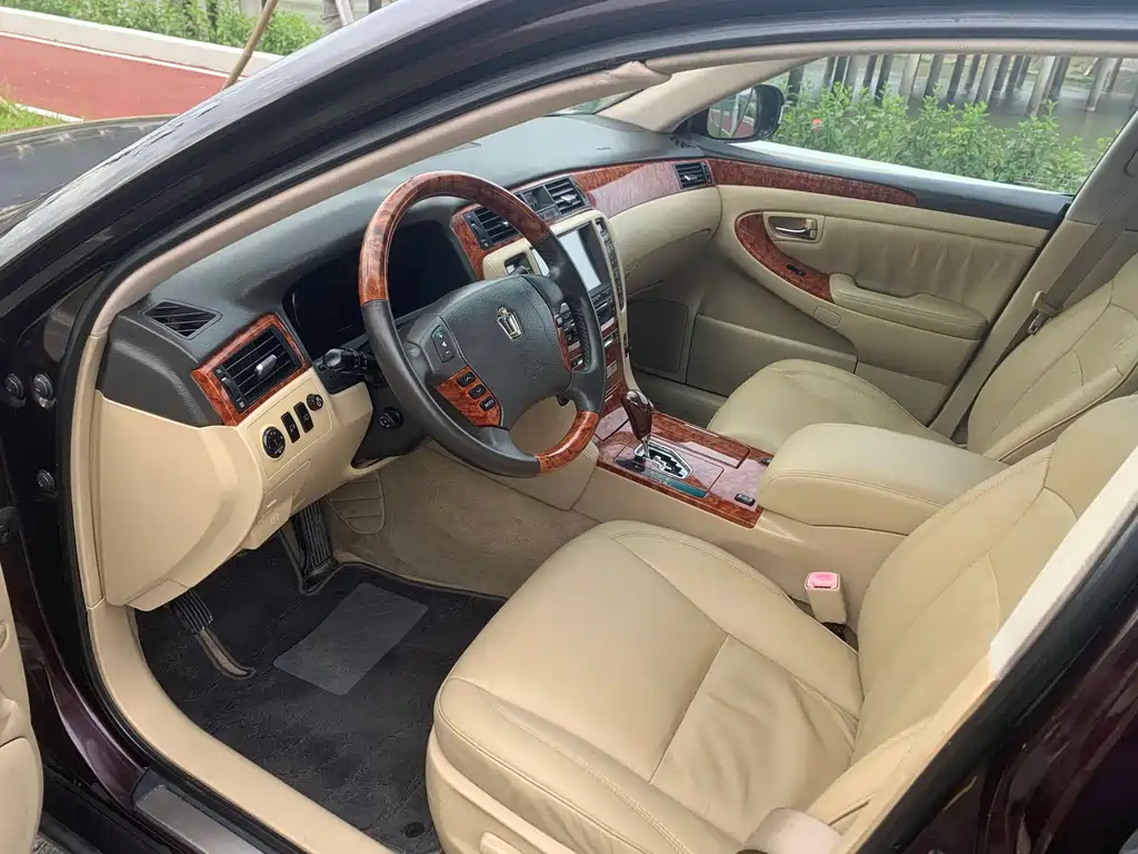 Toyota Crown 2006 2.5L Royal