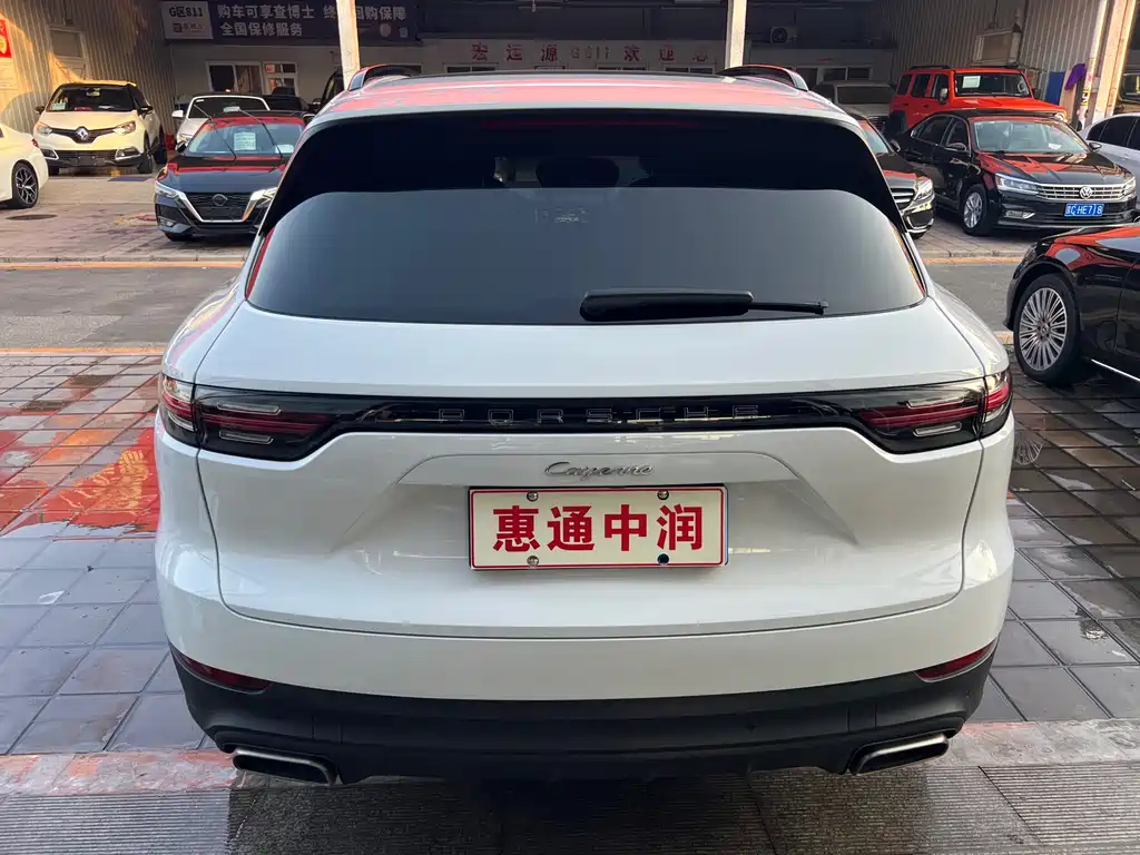 PORSCHE CAYENNE