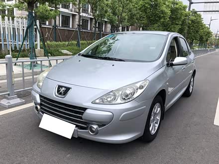 标致307 2010款 三厢 1.6L 手动豪华版