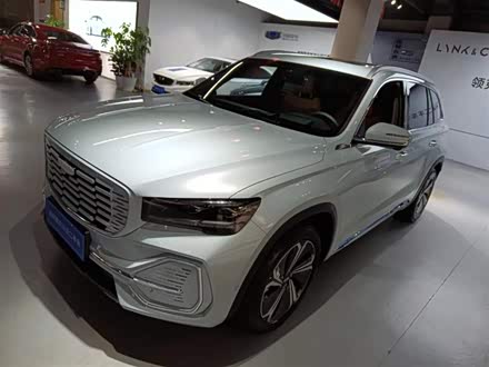 星越L增程电动版 2022款 1.5T DHT增程电动旗舰版