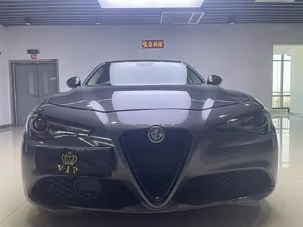 Giulia朱丽叶 2019款 2.0T 280HP Black Package黑标限量版