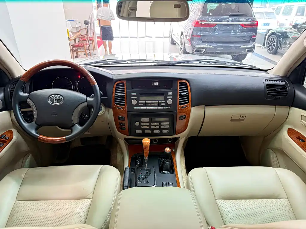 Toyota Land Cruiser 2005 4.7L AT VX-R