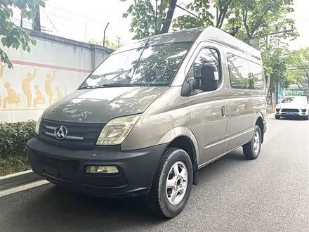 上汽大通MAXUS 新途V80 2015款 2.5T AMT商杰版短轴中顶
