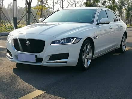 捷豹XFL 2020款 XFL 2.0T P200 两驱精英版