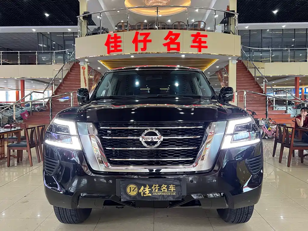 Nissan Patrol 2020 4.0L AT
