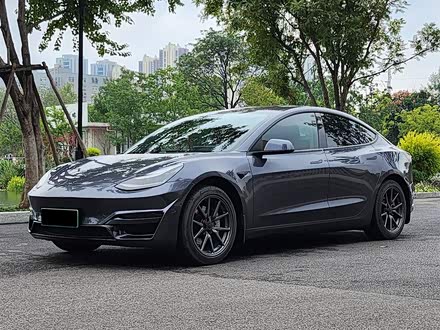 Model 3 2021款 标准续航后驱升级版