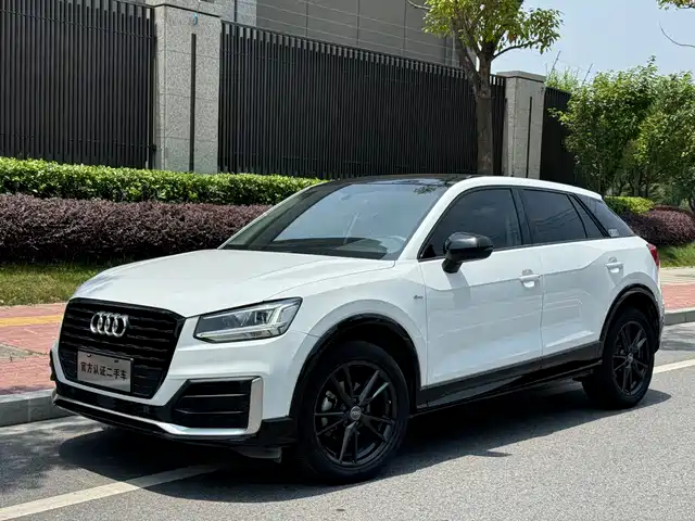 AUDI  Q2L 2021