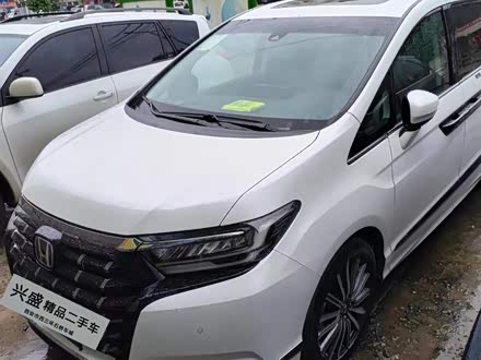 艾力绅 2022款 2.0L e:HEV 至尊版