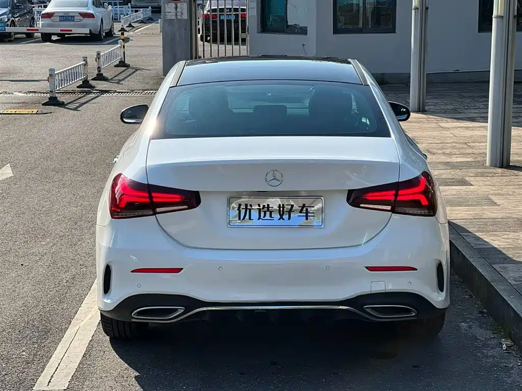 MERCEDES-BENZ A CLASS