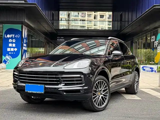 PORSCHE CAYENNE 2021
