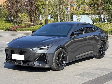 长安UNI-V 2022款 1.5T 卓越型