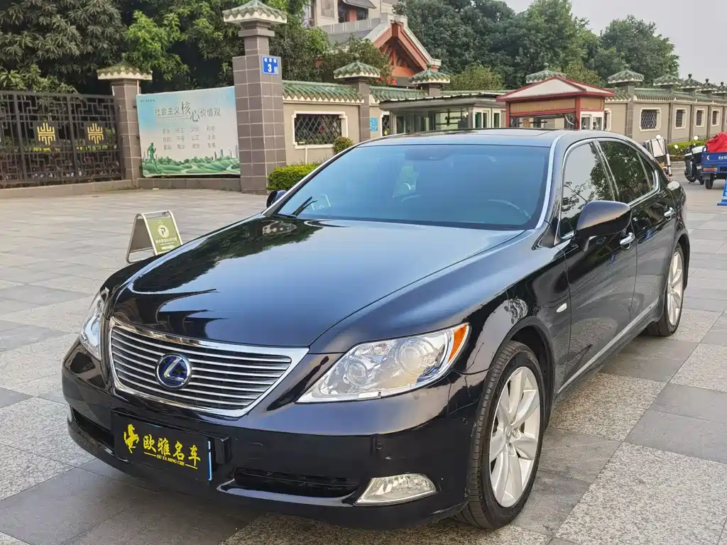 Lexus LS 2009