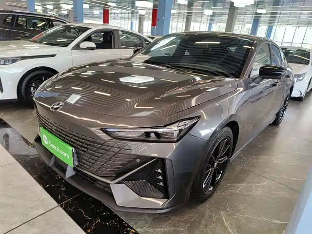 CHANGAN  UNI V 2023