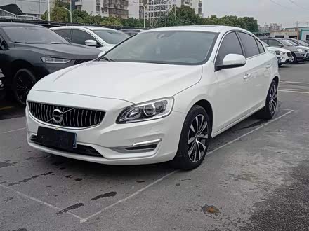 沃尔沃S60 2019款 S60L 改款 T5 智进进阶版