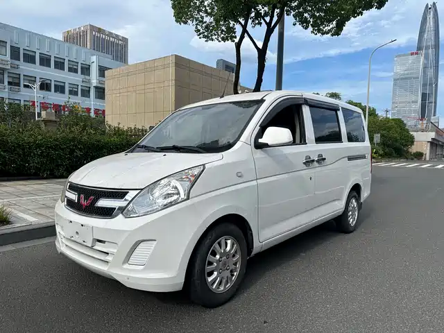 WULING AUTOMOBILE WULING RONGGUANG V 2018