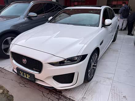 捷豹XEL 2020款 2.0T 200PS R-DYNAMIC S进取运动版