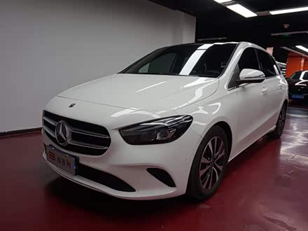 奔驰B级 2021款 B 200 动感型