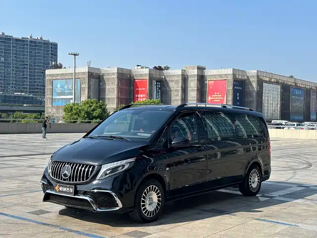 MERCEDES-BENZ VITO 2023