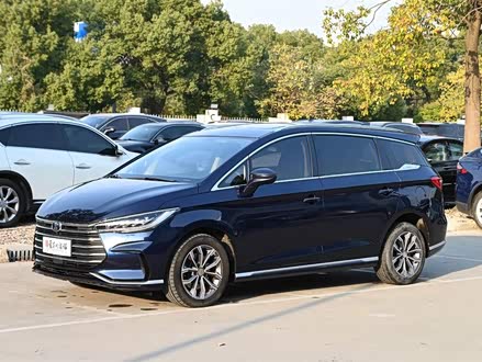 宋MAX 2021款 升级版 1.5T 自动豪华型 6座