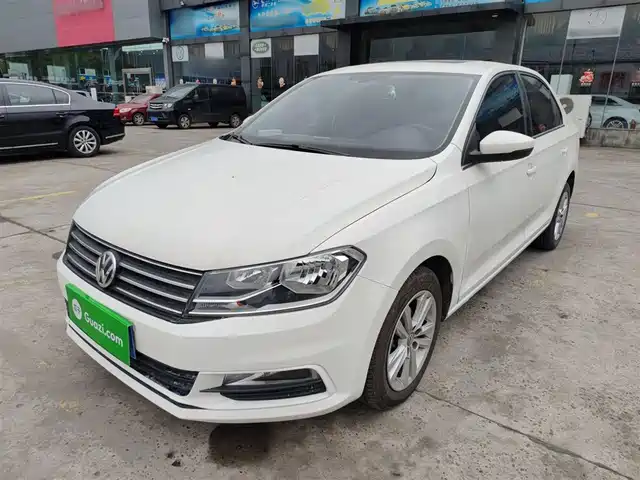 VOLKSWAGEN SANTANA 2018