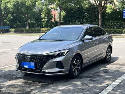 逸动 2021款 PLUS 蓝鲸NE 1.4T GDI DCT旗舰型