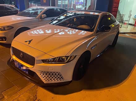 捷豹XE 2017款 2.0T 200PS R-Sport