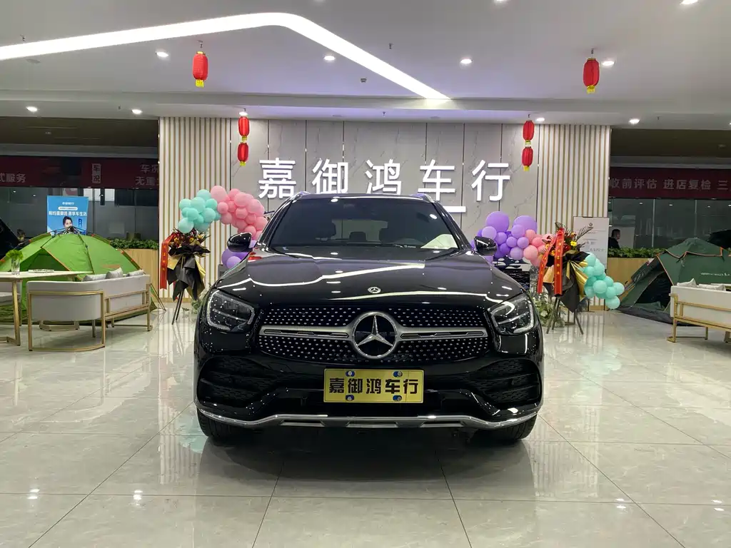 MERCEDES-BENZ GLC