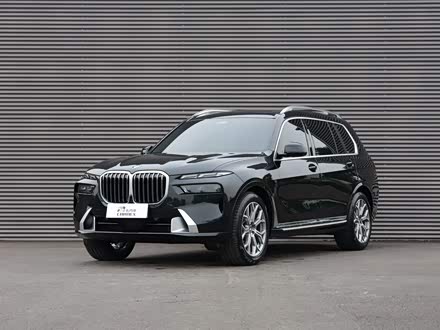 宝马X7 2023款 xDrive40i 领先型豪华套装